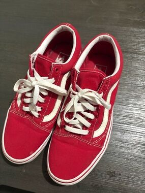 Vans Red/White Classic Skate Shoes Sneakers Women’s 9.5 Men’s 8